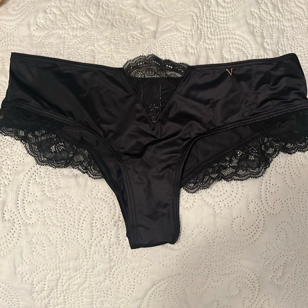 Victoria Secret Very Sexy Cheeky Panty- small
